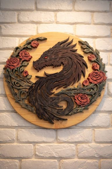 550€ dragon en bois massif